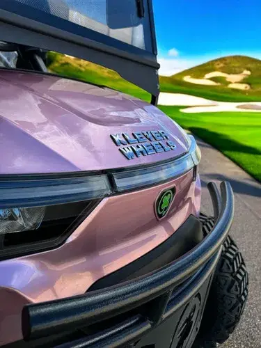 KleverEvo-6: carrito de golf eléctrico elevado con batería de litio miniatura 3